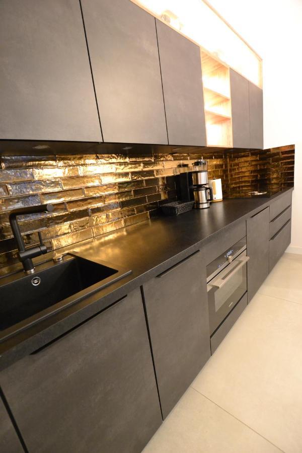 Apartament Gold ズオトリジャ エクステリア 写真